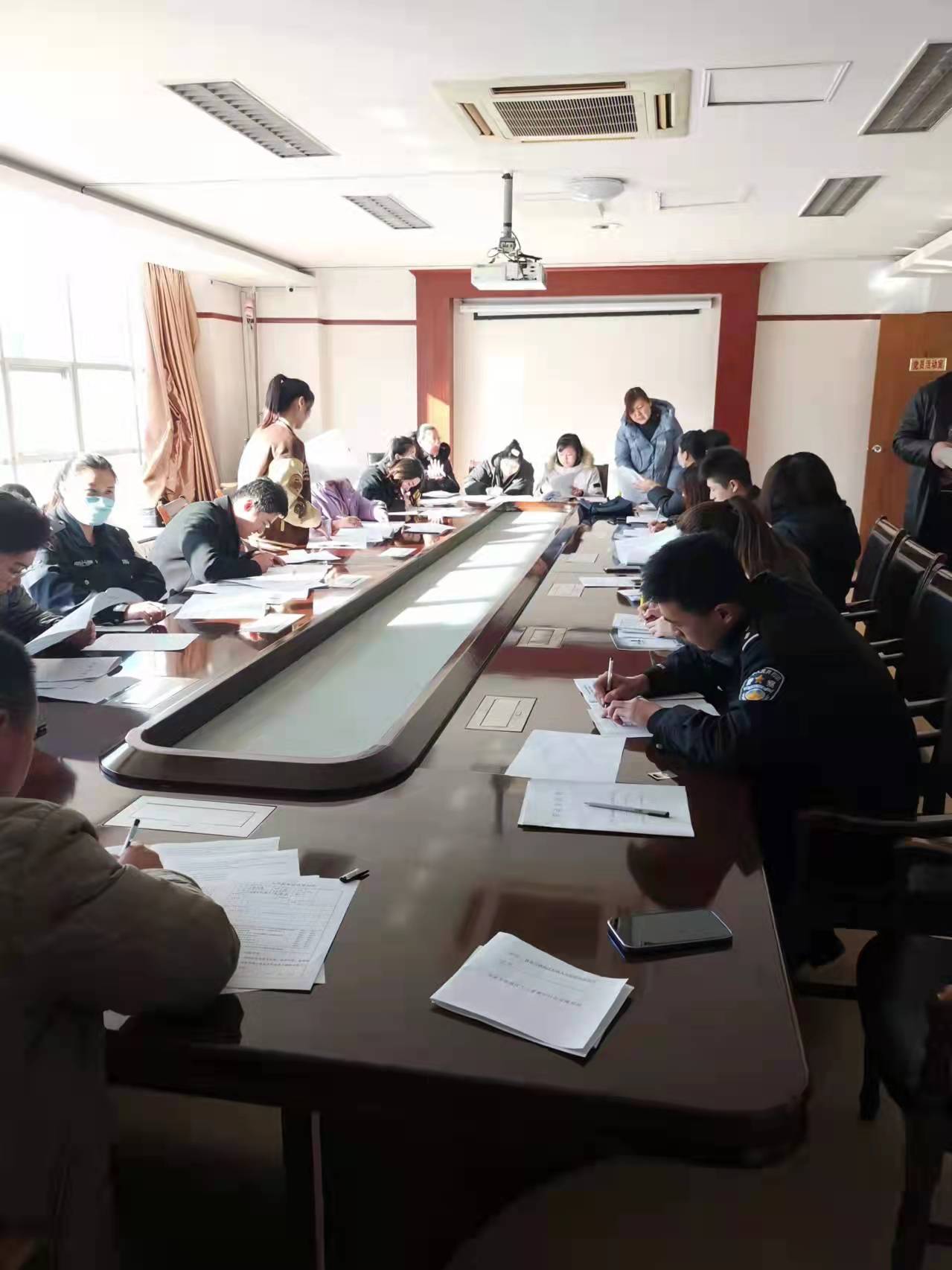 济南市钢城区人民法院签订劳动合同现场IMG_5822(20211201-221608).JPG